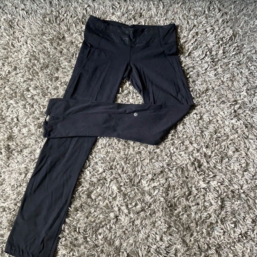 Lululemon black leggings